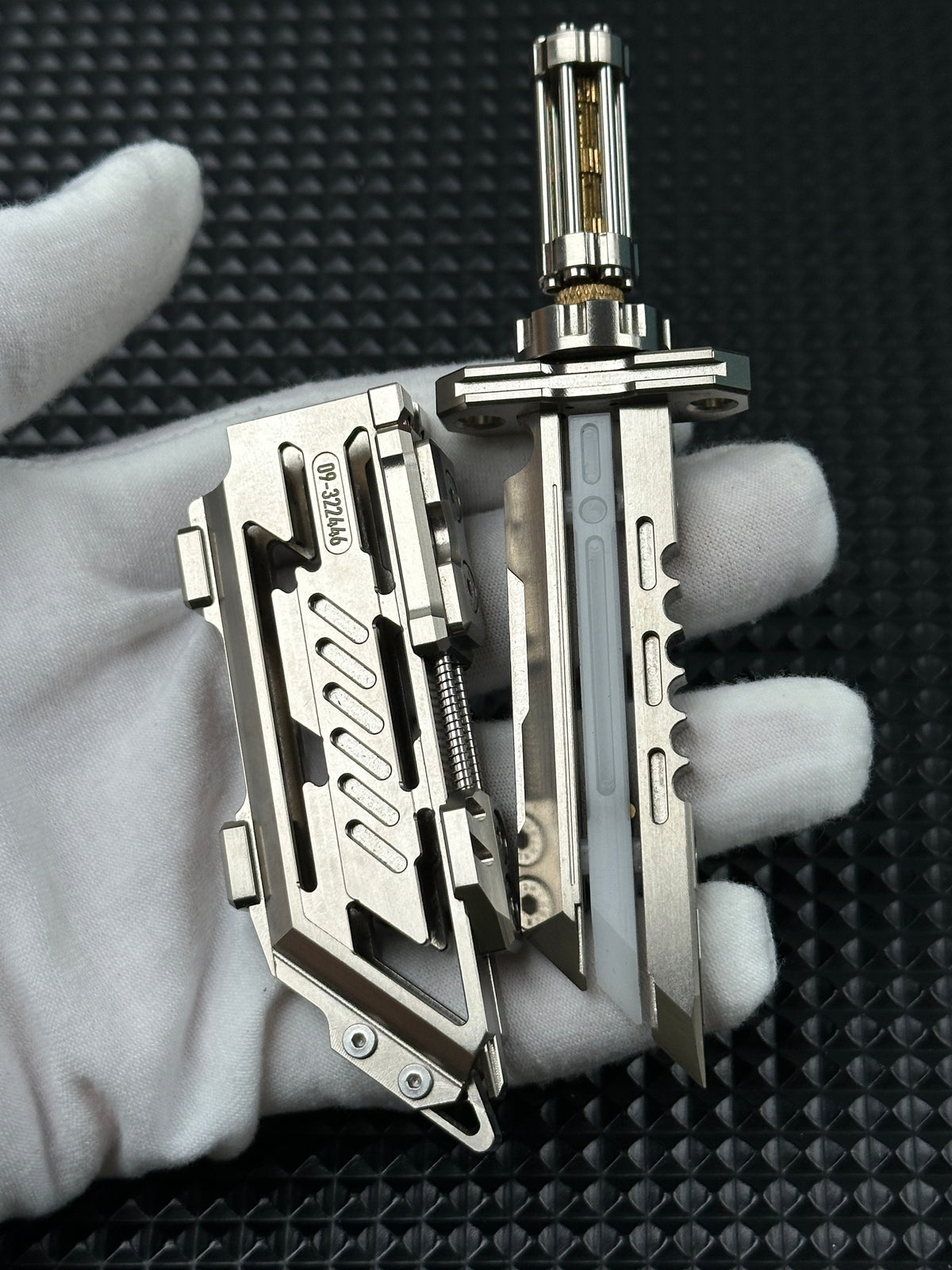 Thunder Bone Titanium