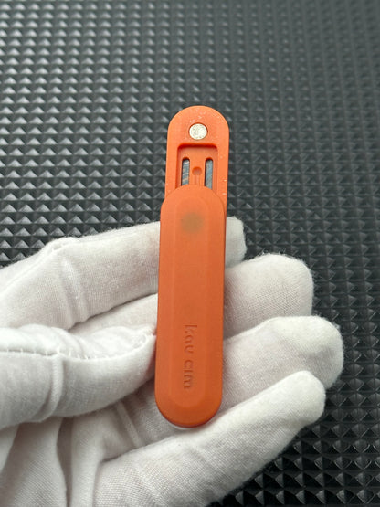 Spice Pin Resin