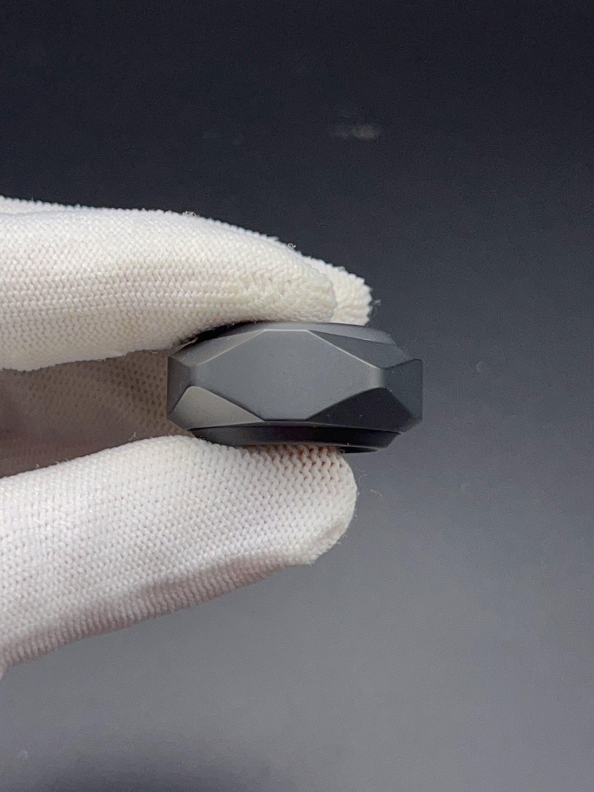 Gravel Zirconium