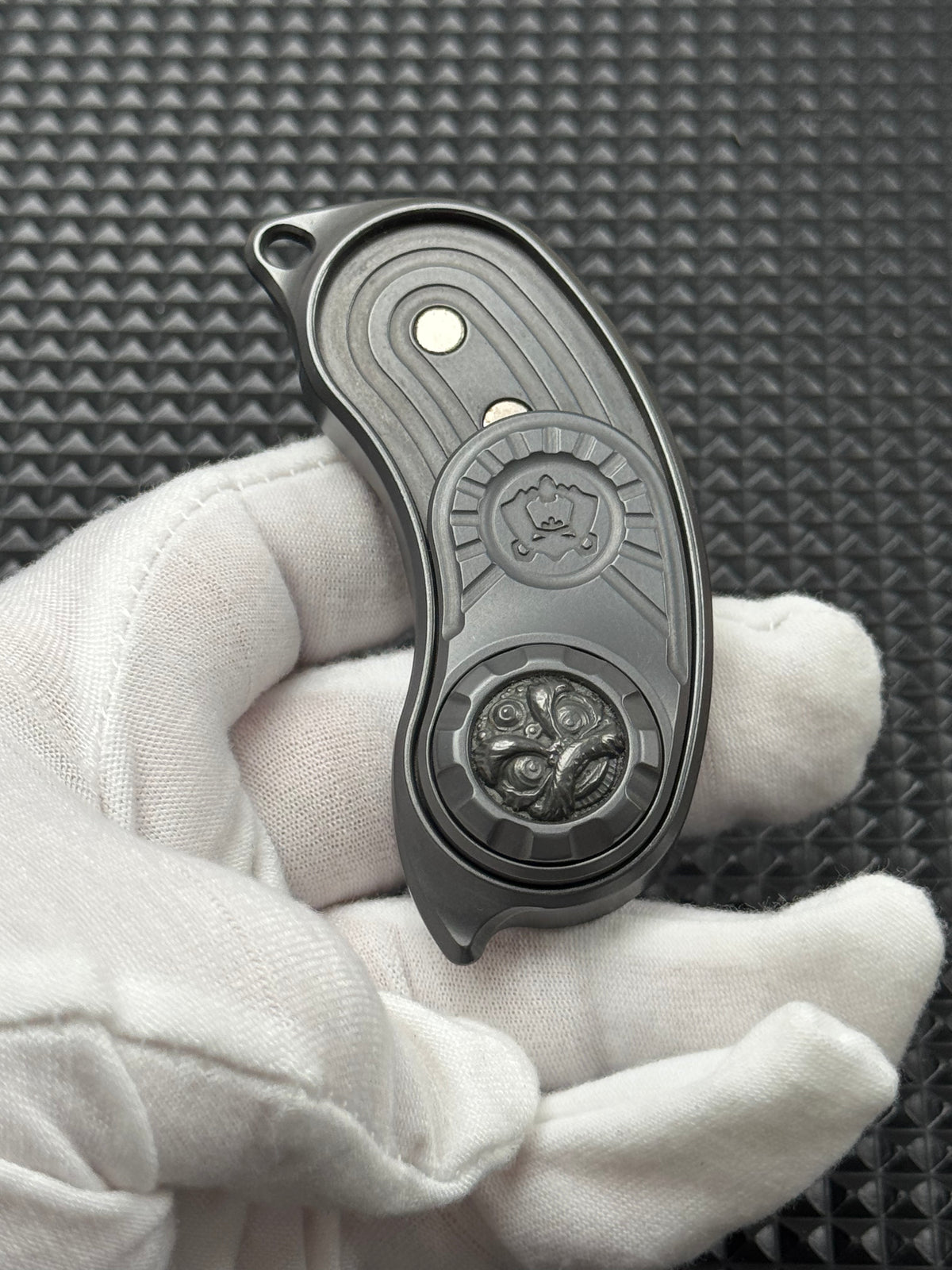 Pea Pod r Stainless Steel