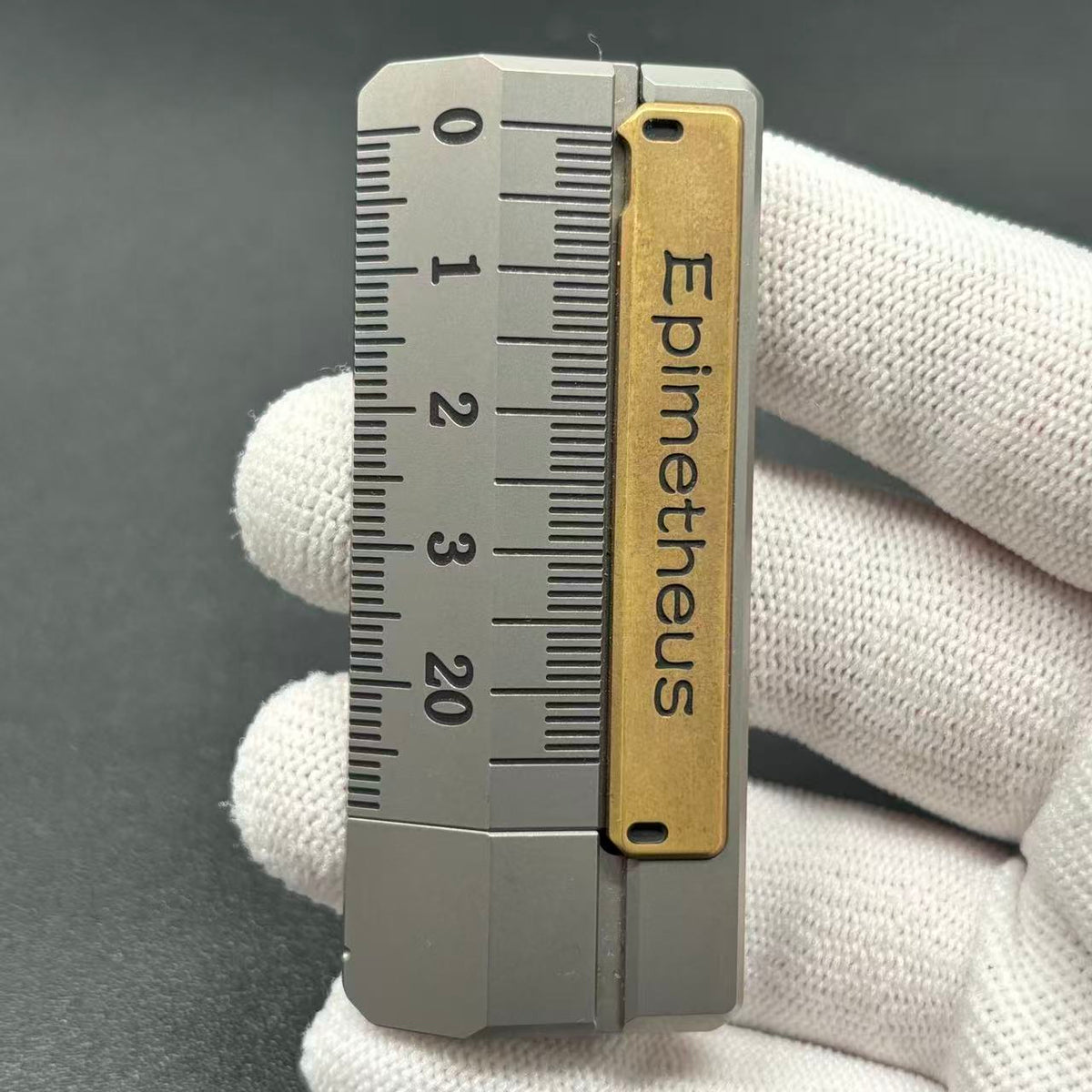 Quirky Ruler Titanium