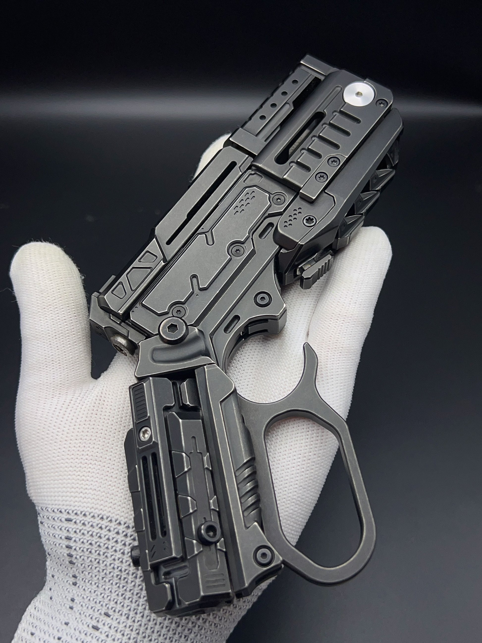 Fang PEI Titanium