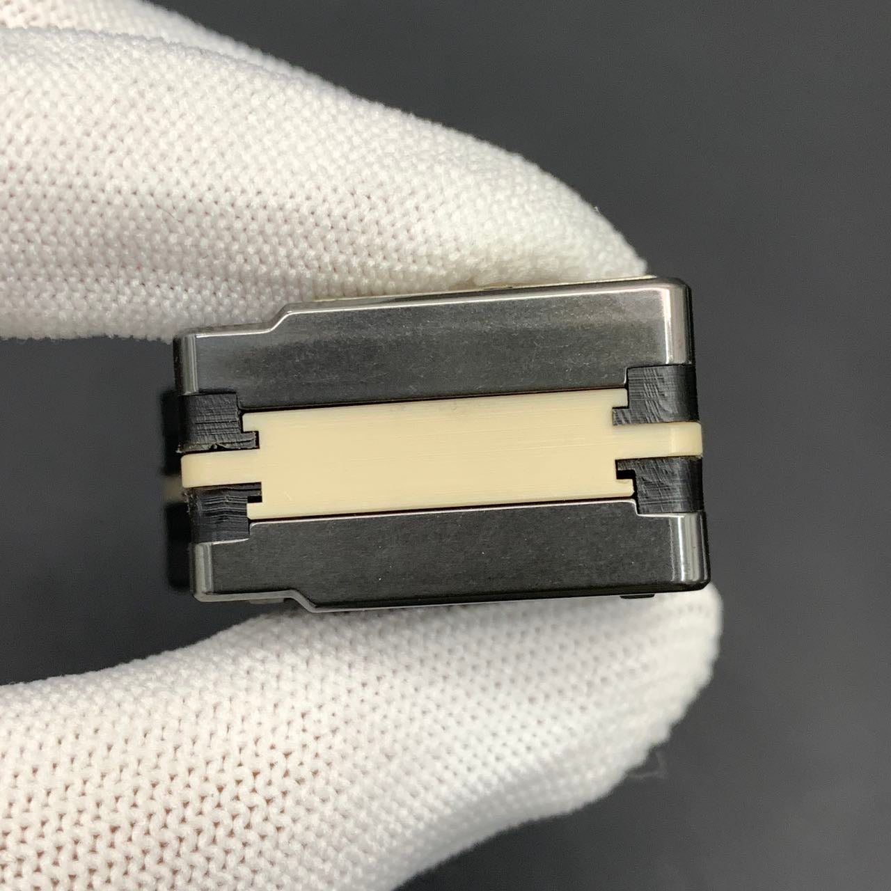 Dead Gun Zirconium