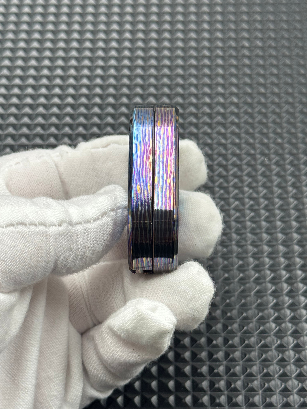 F2 Zircuti
