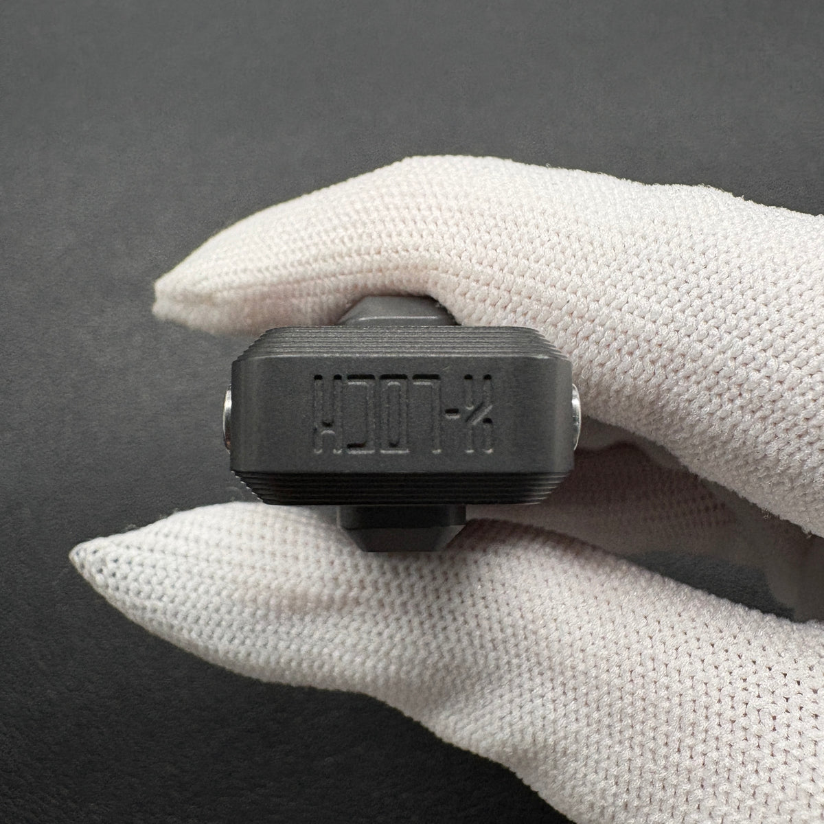 X Lock Zirconium