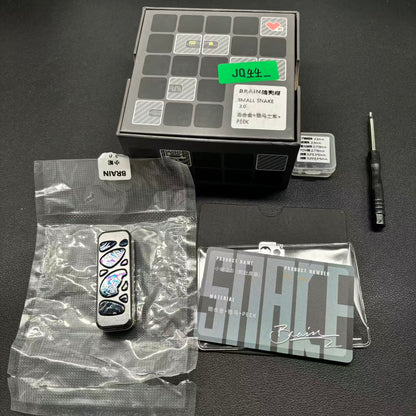 Snake Zirconium