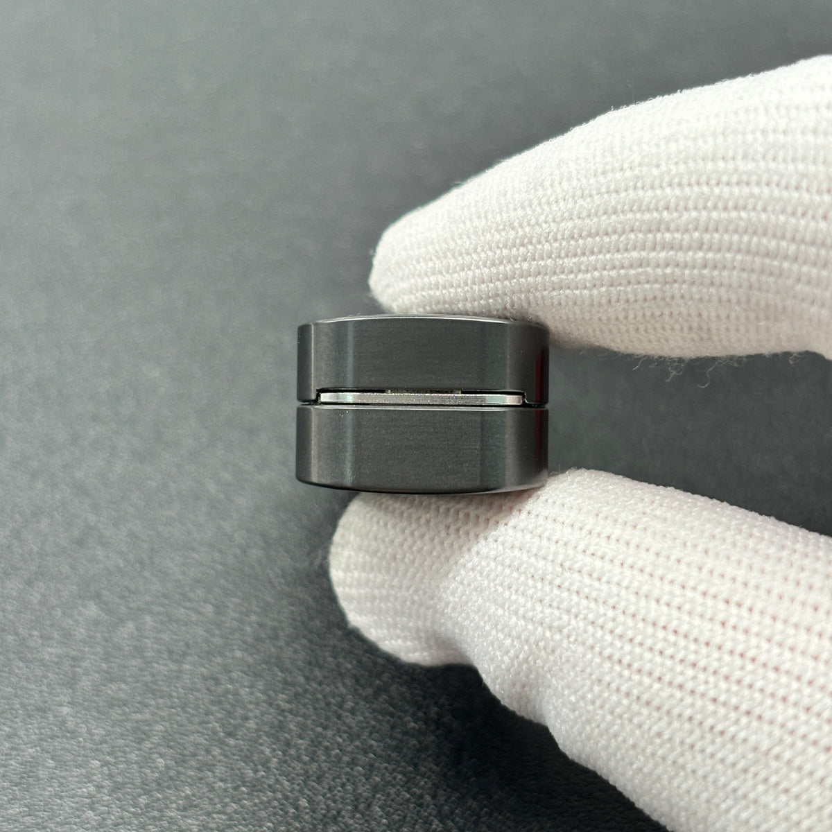 Feng Ling Zirconium Color-Anodized Stonewashed
