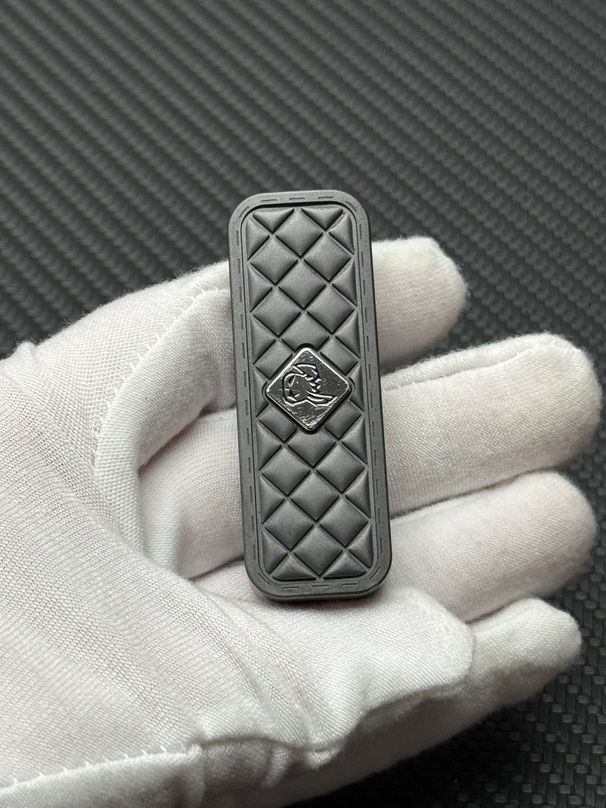 Feng Ling Zirconium
