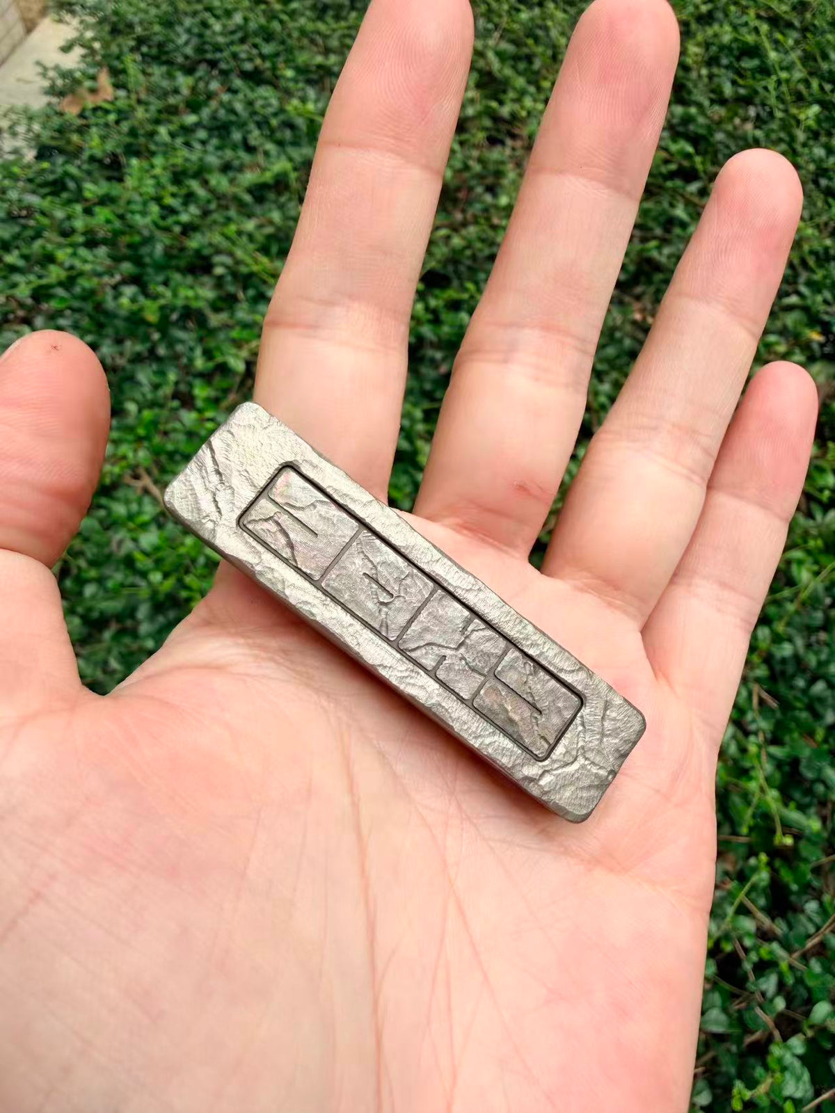 Choc Titanium Stone Textured Engraved