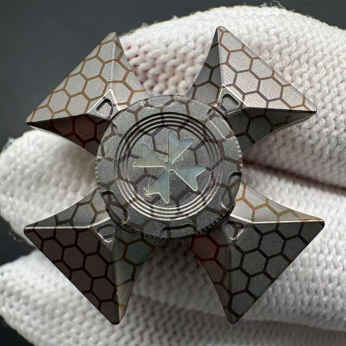 Malta Cross Superconductor