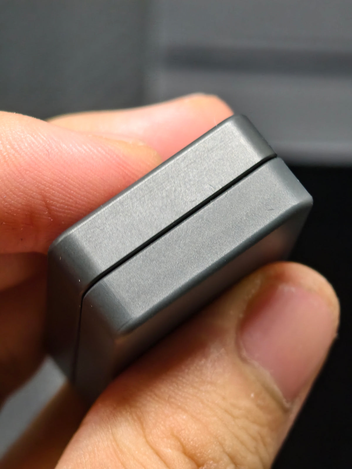Mute Zirconium