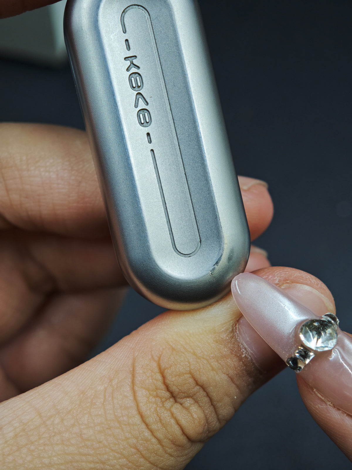 Floating Cloud Titanium