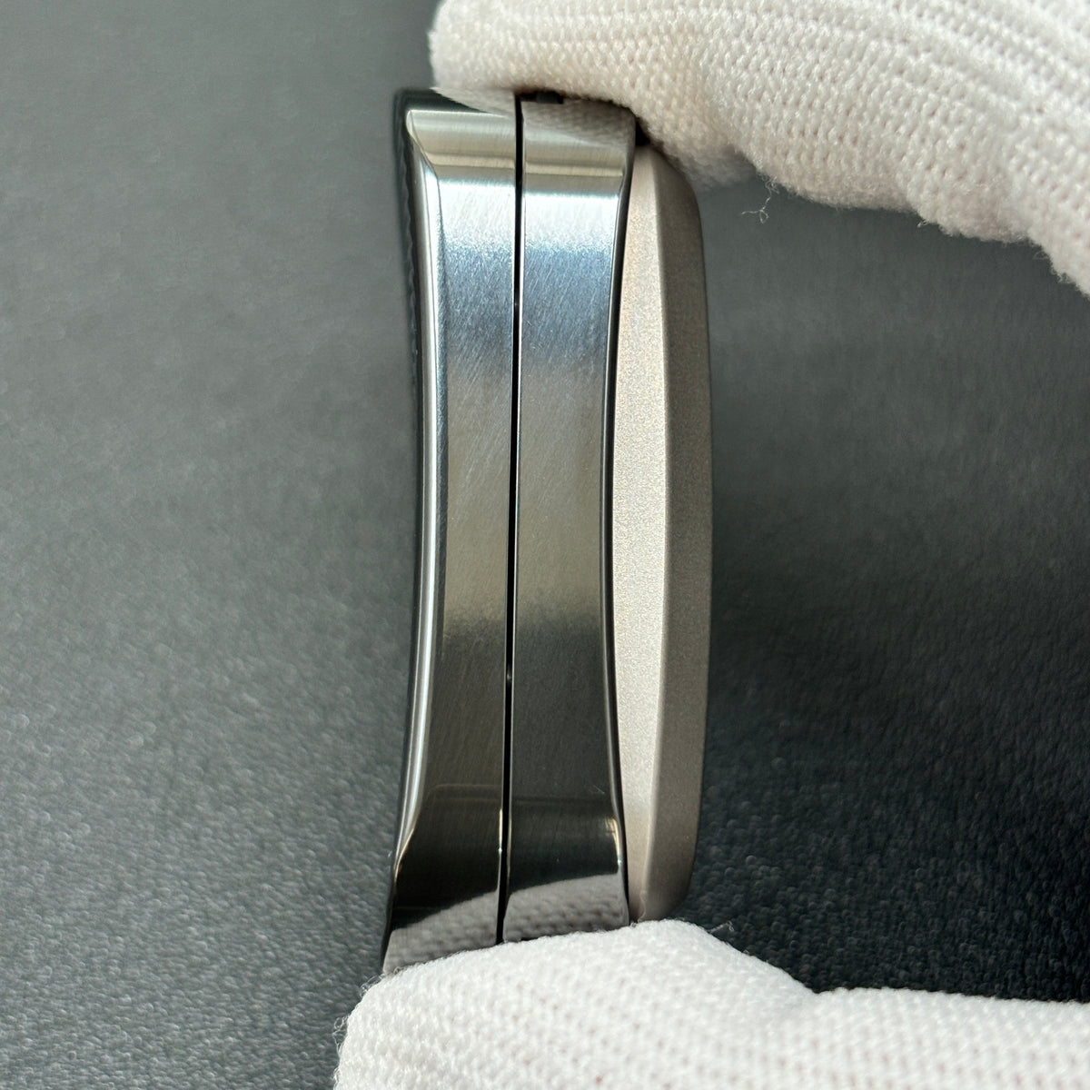 Ruyi RS Zirconium