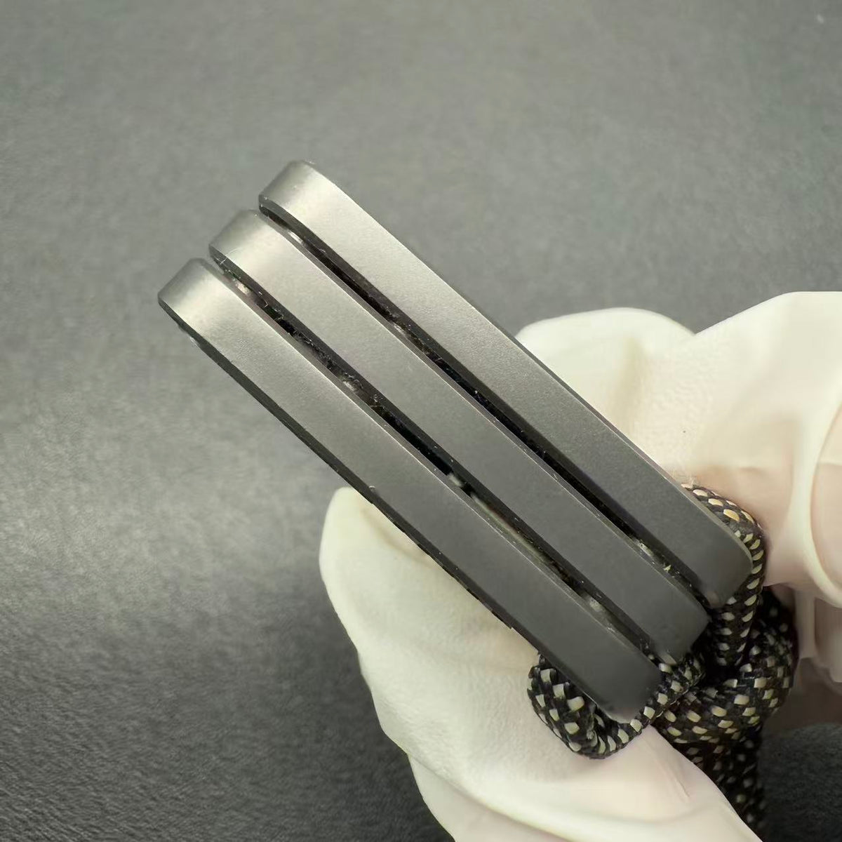 Poker Shuffle Zirconium