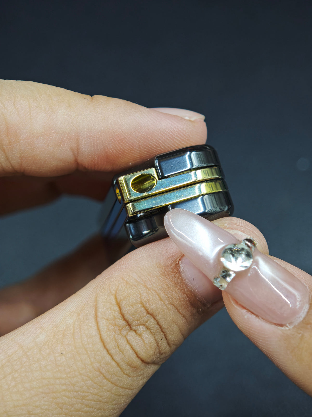 Q Mechanical Zirconium Engraved