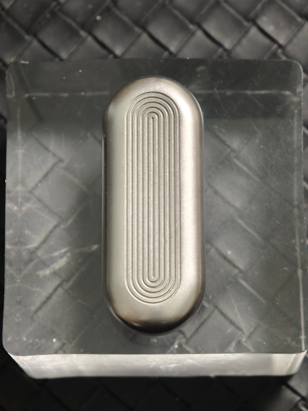 Floating Cloud Stainless Steel Stonewashed