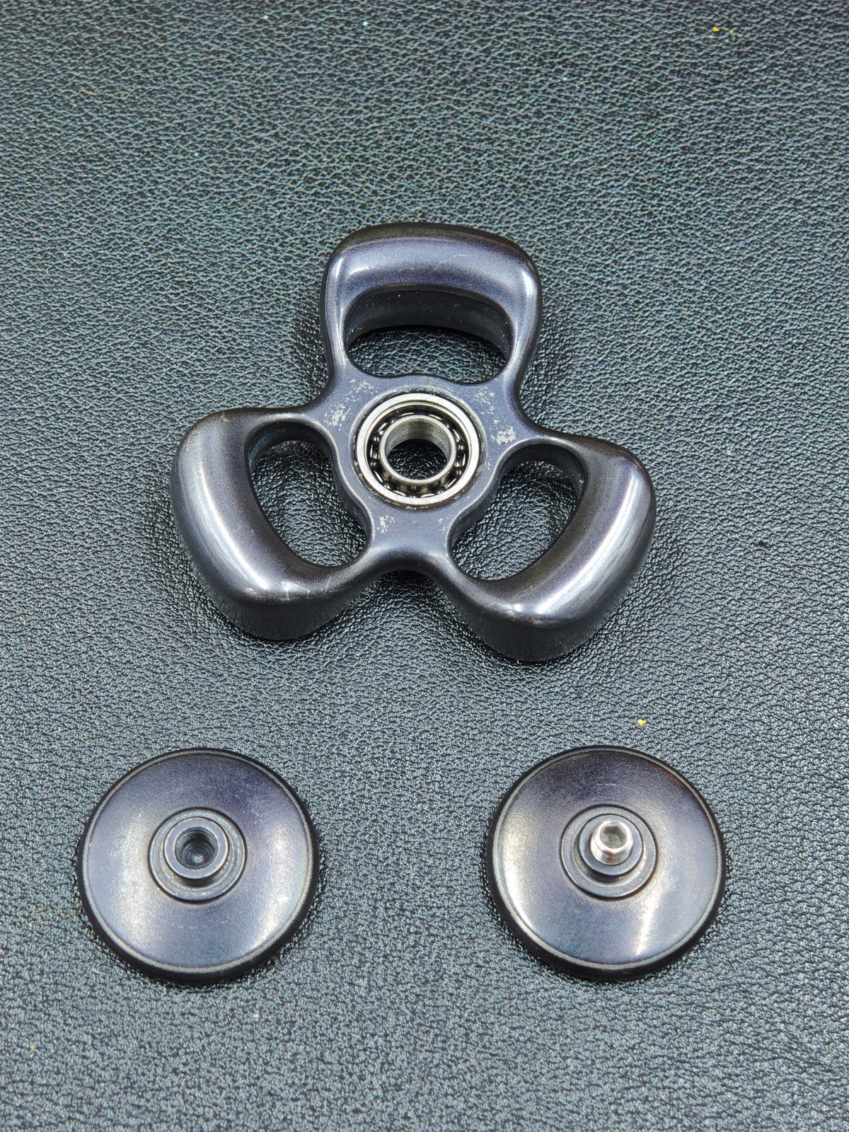 Three-Leaf Horizon Tungsten