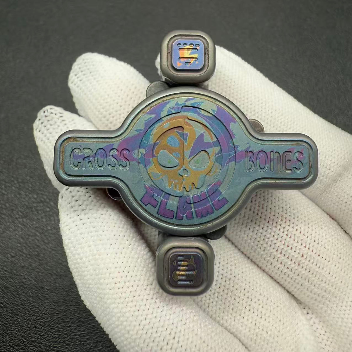 Cross Bones r Titanium
