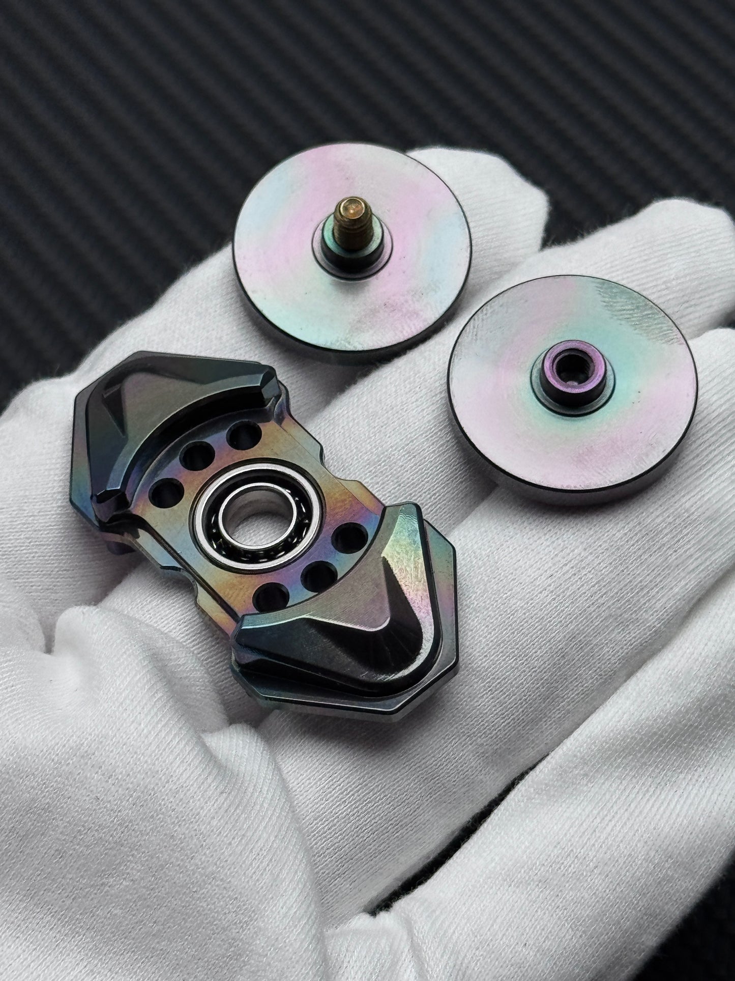 Tri Leaf Vida Zirconium