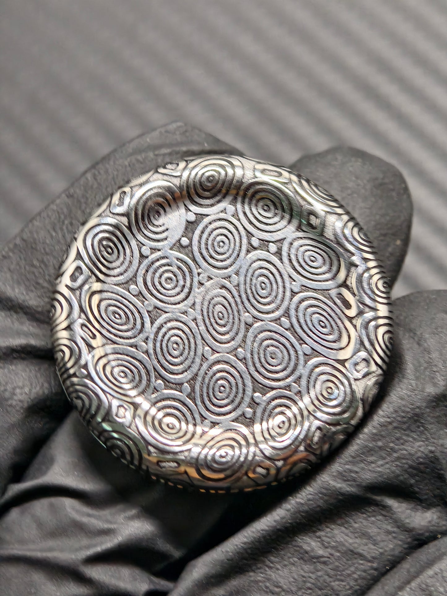 ACEdc Milk Cap Nano Precision Machined Magnetic Metal EDC Haptic Coin nano Stainless Steel