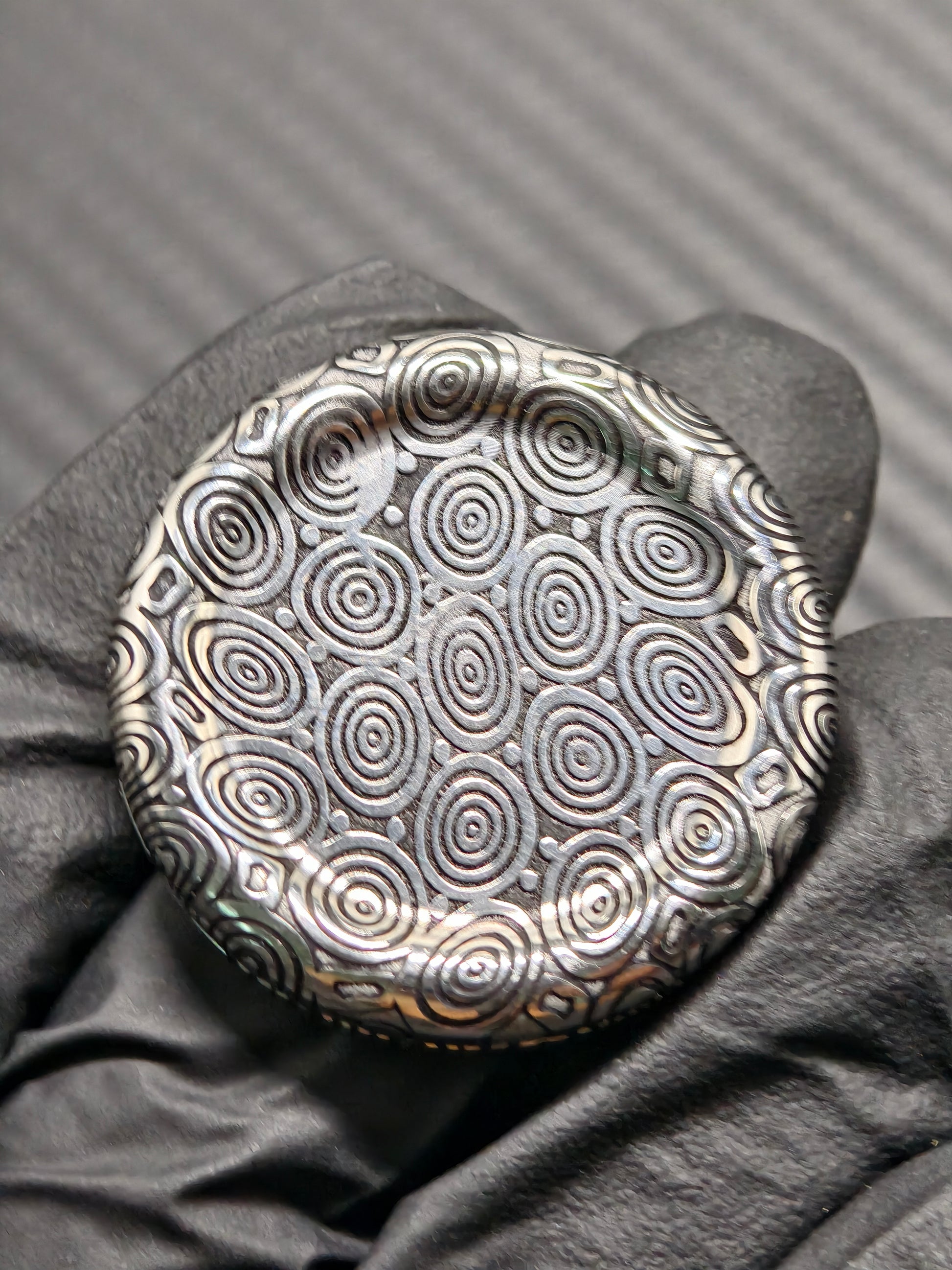 ACEdc Milk Cap Nano Precision Machined Magnetic Metal EDC Haptic Coin nano Stainless Steel