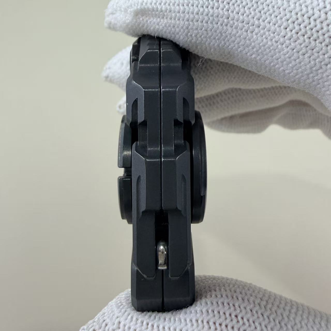 Robotic Arm Distress Zirconium