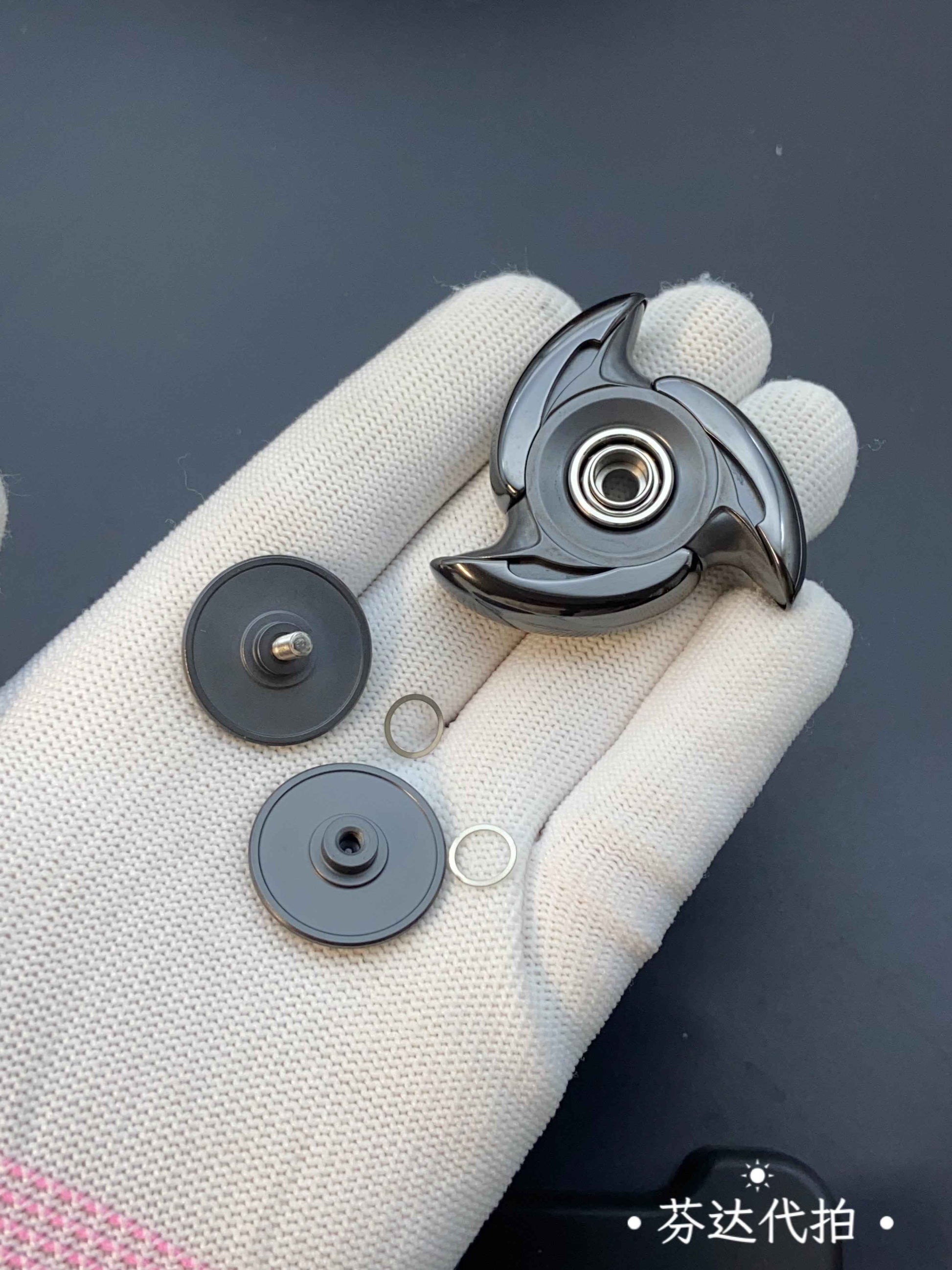 Liquid Zirconium