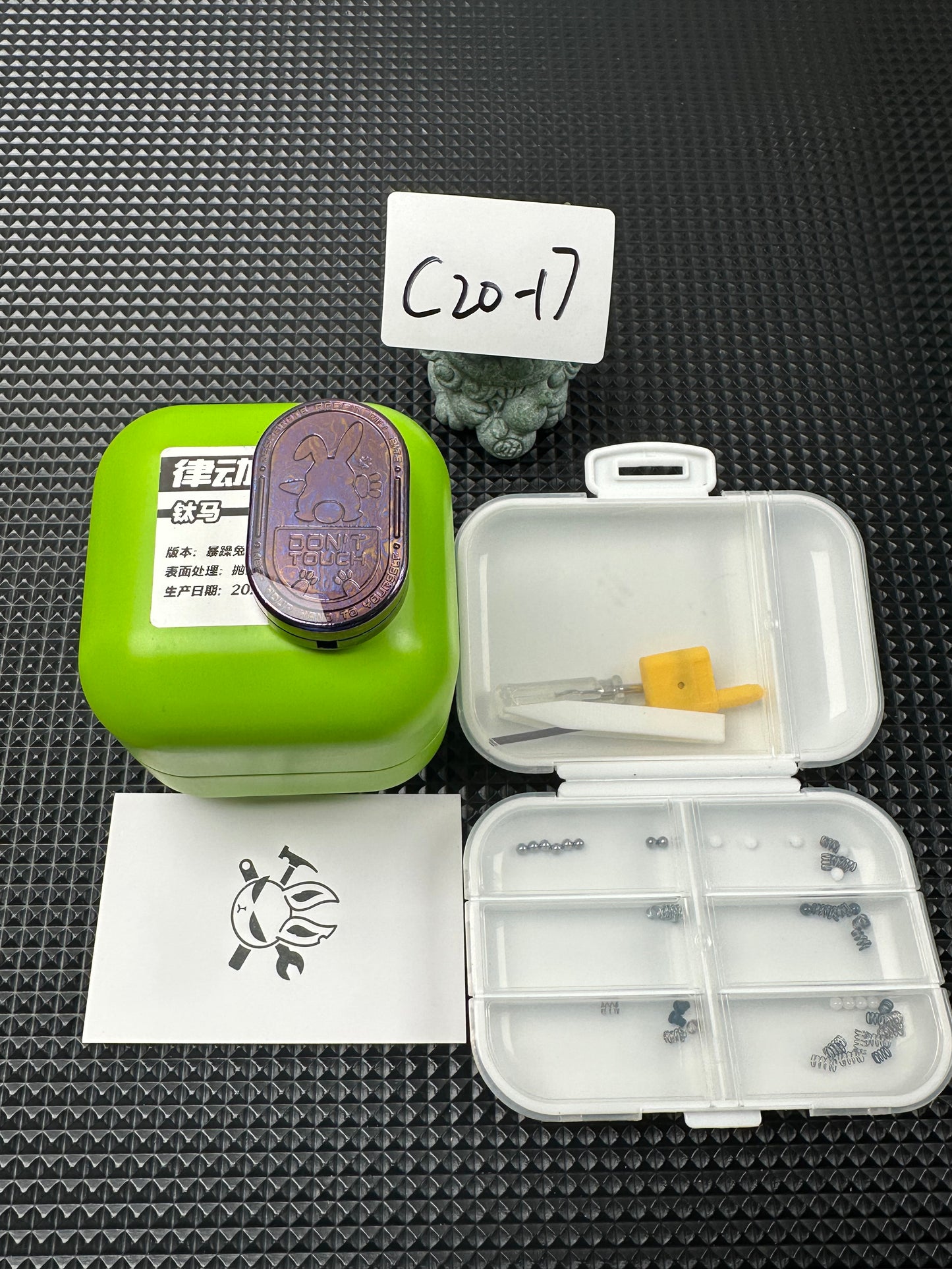 Grumpy Rabbit Rhythm Mokuti Titanium