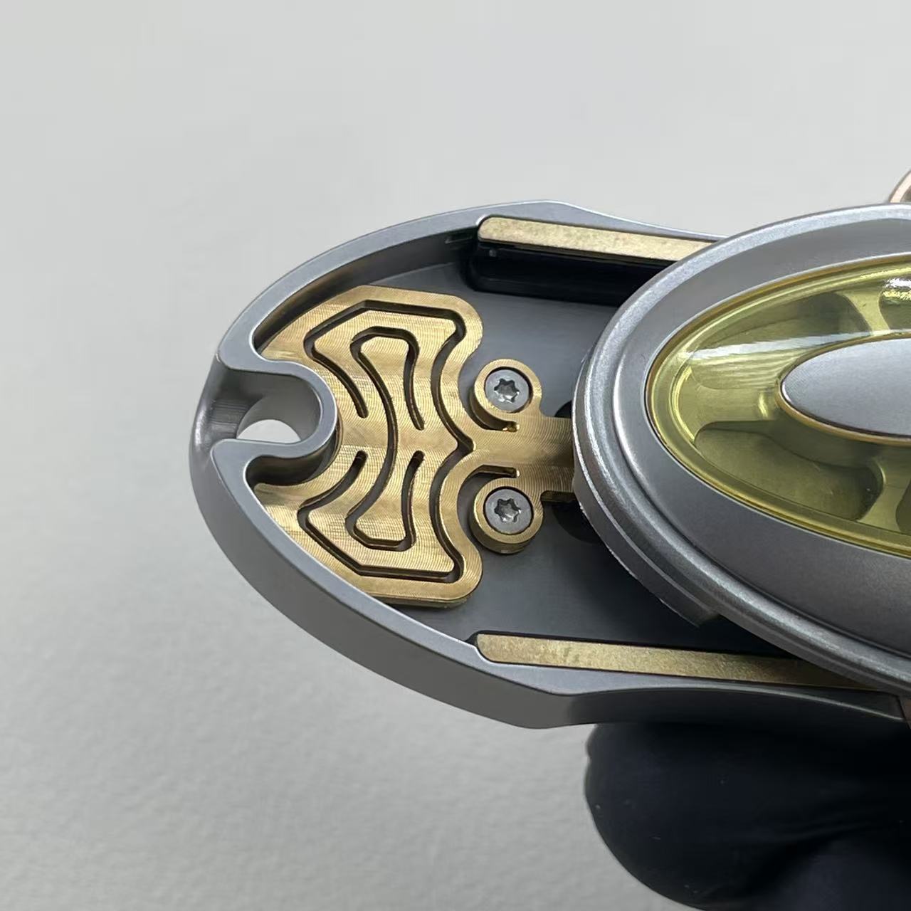 Kunpeng Gold Plated Brass Titanium