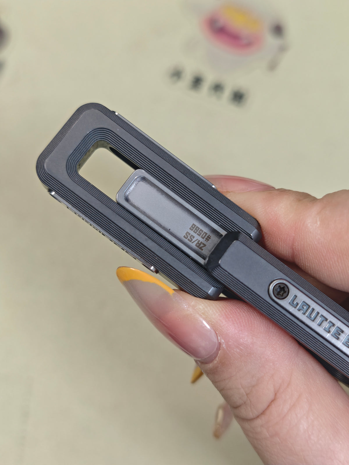 X Lock Zirconium