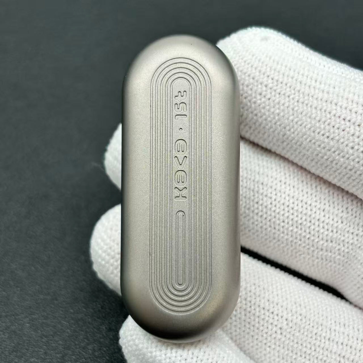 Floating Cloud Titanium Blasted