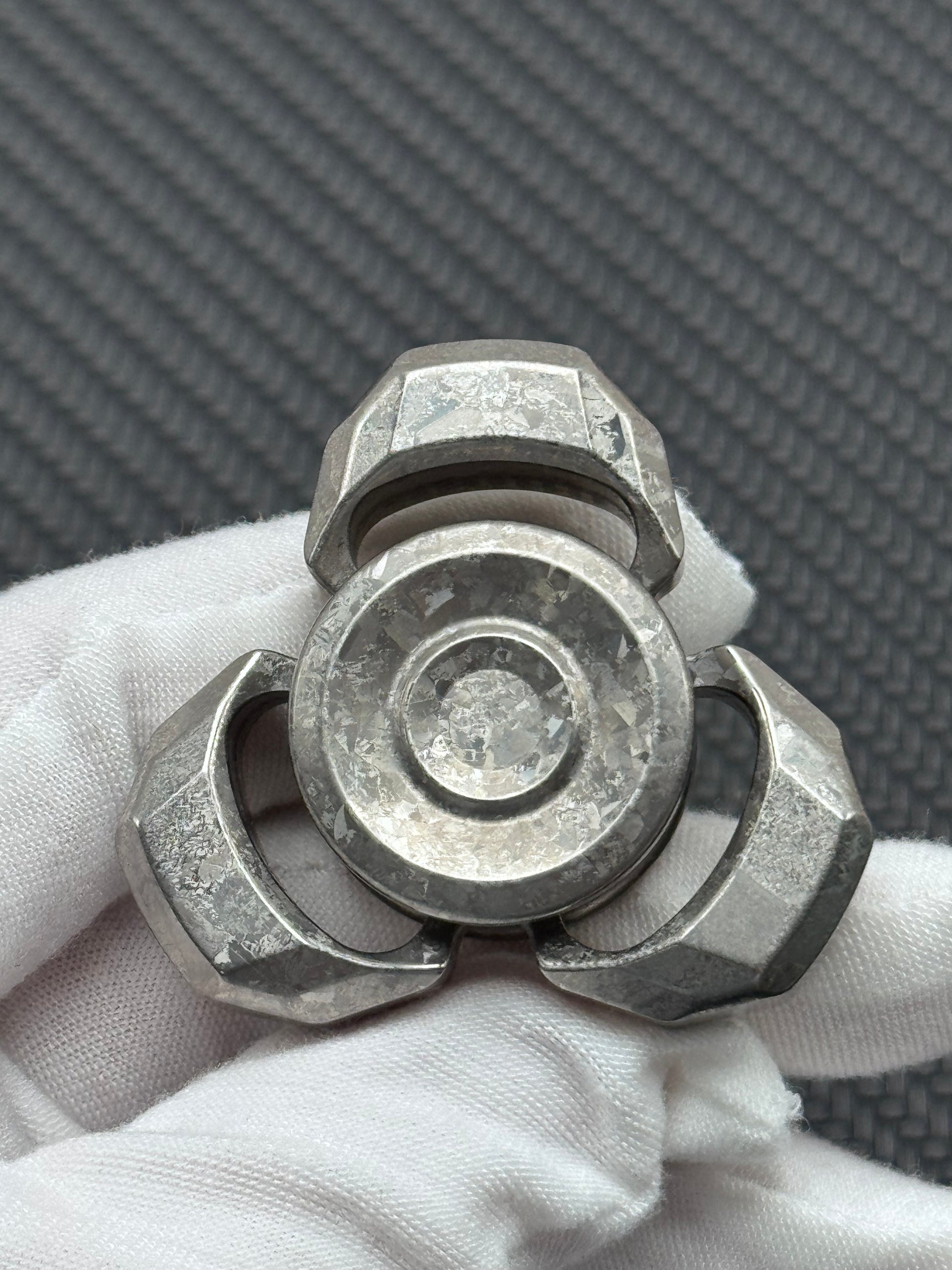 DREAMY GEOMETRY Whisper Duo Crystallized Titanium