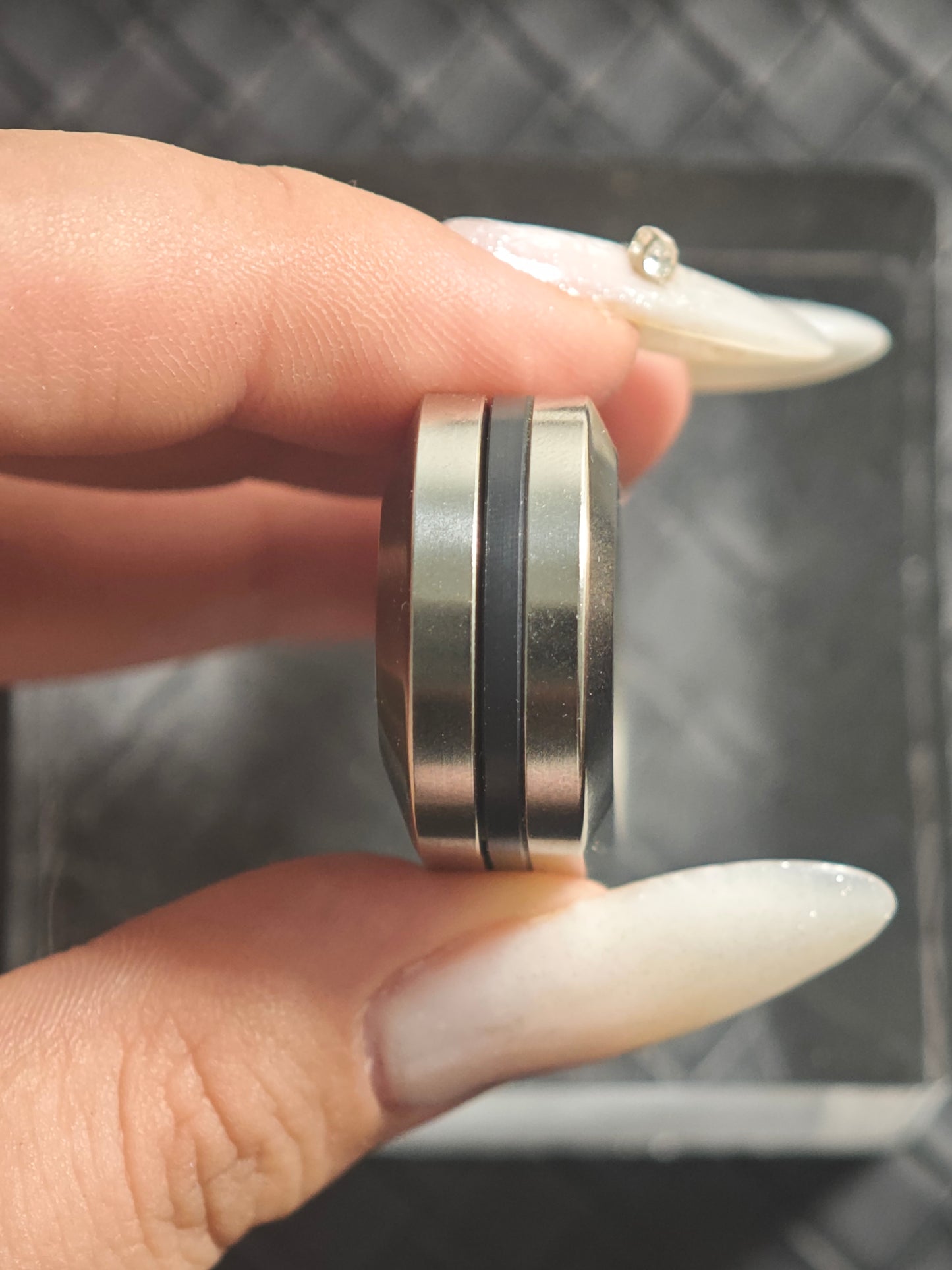 Coco Candy Titanium