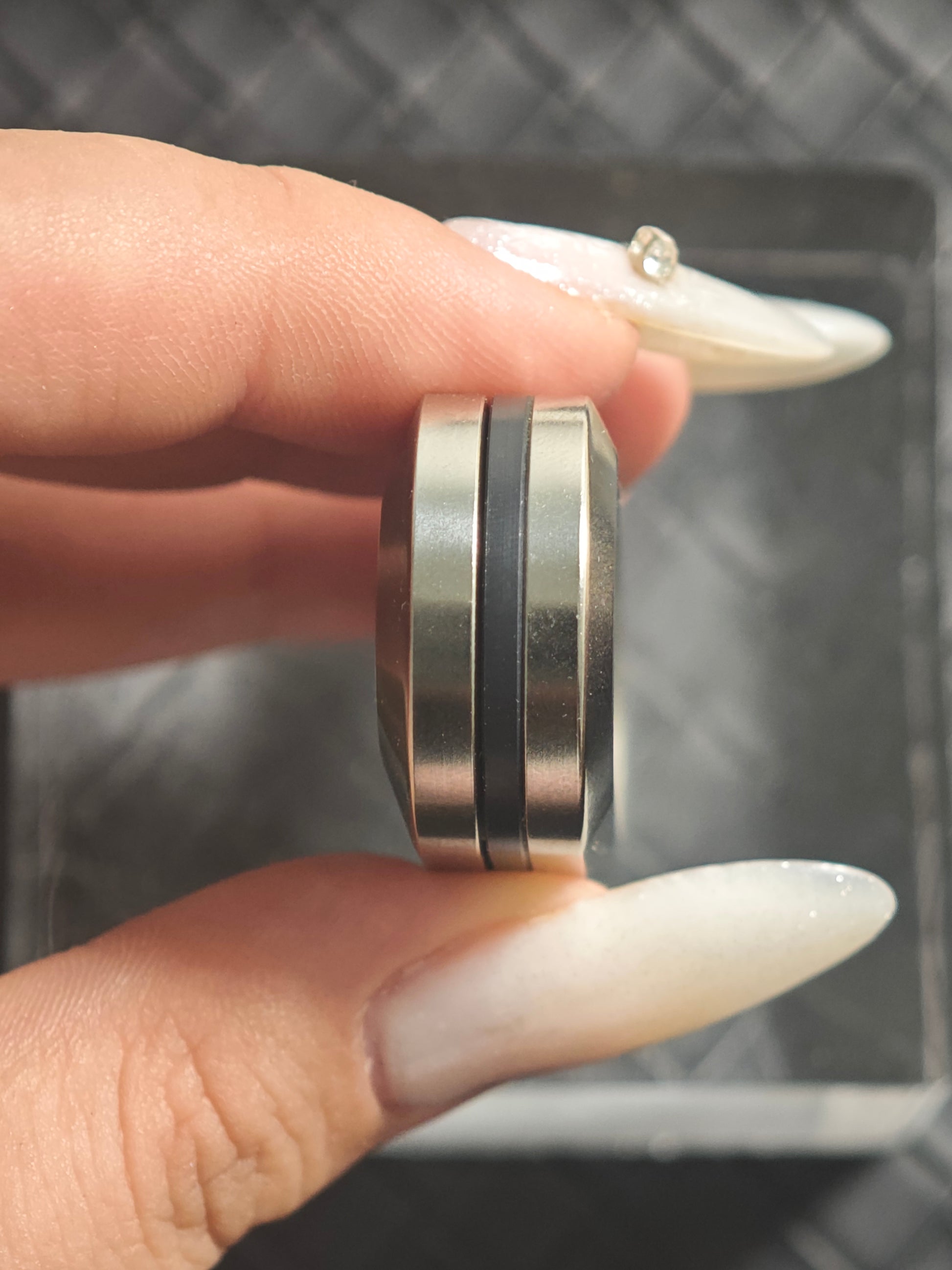 Coco Candy Titanium