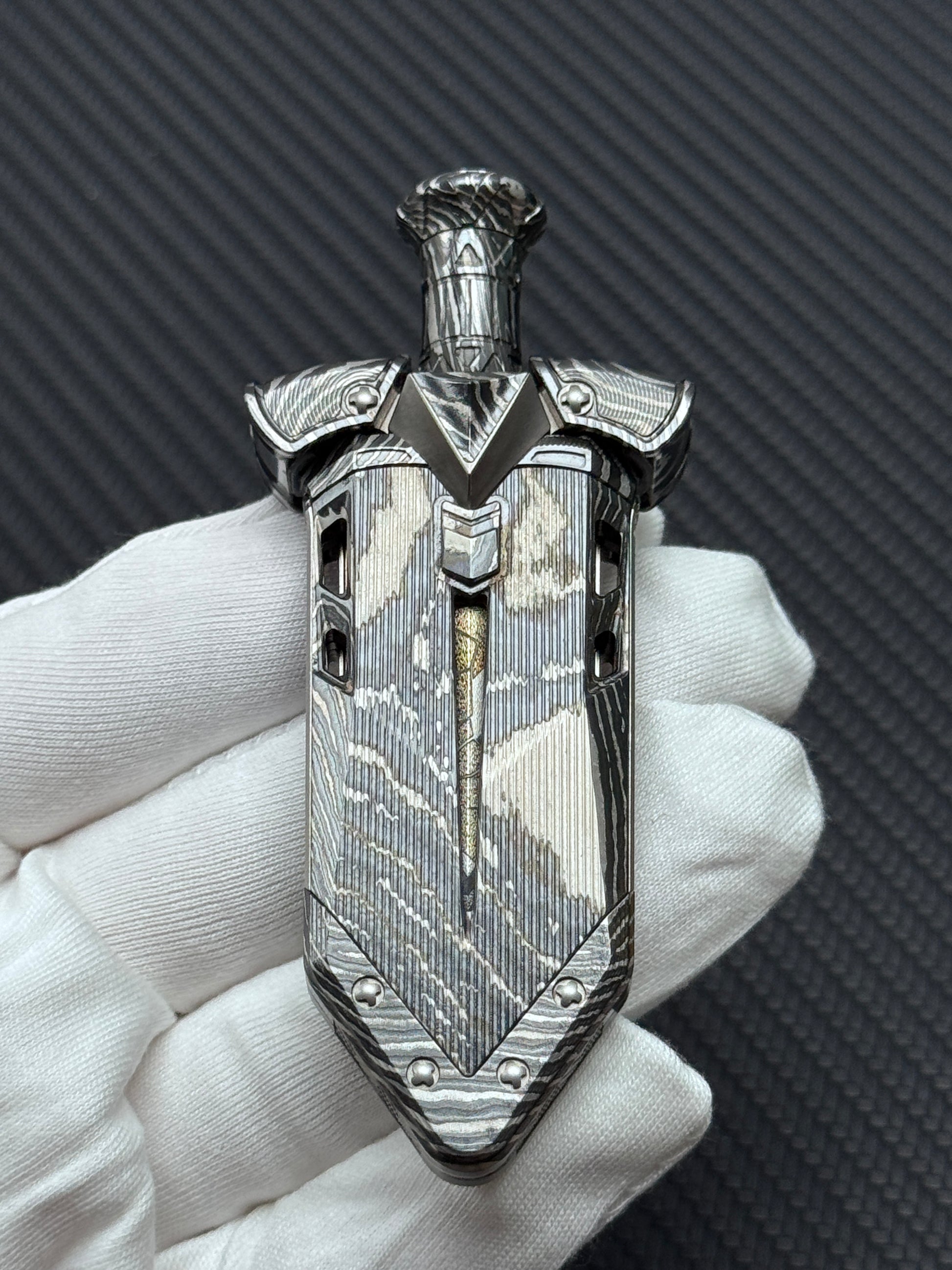 Ghost Lantern Lake Sword Zircuti
