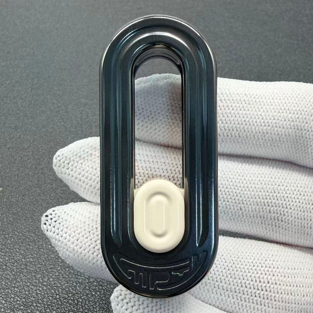 Kong Zirconium