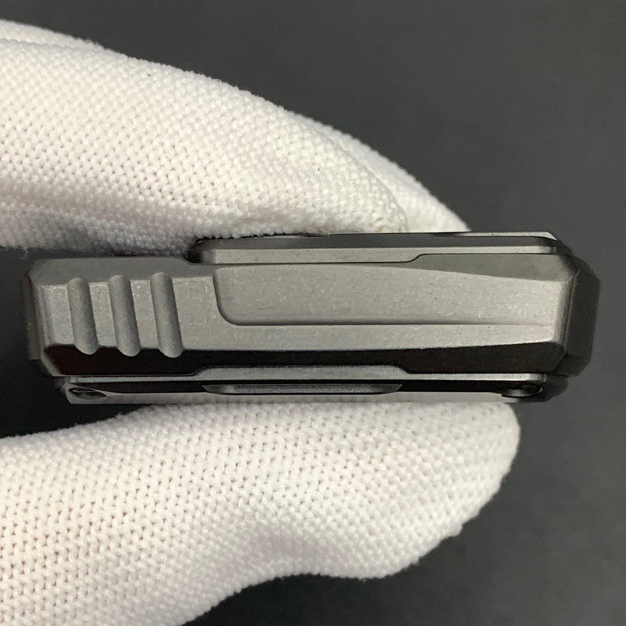 Thousand machines Zirconium