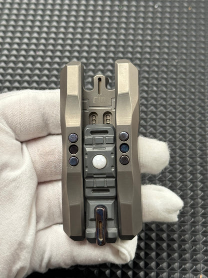 FALCON ESCORT CRUISER Titanium