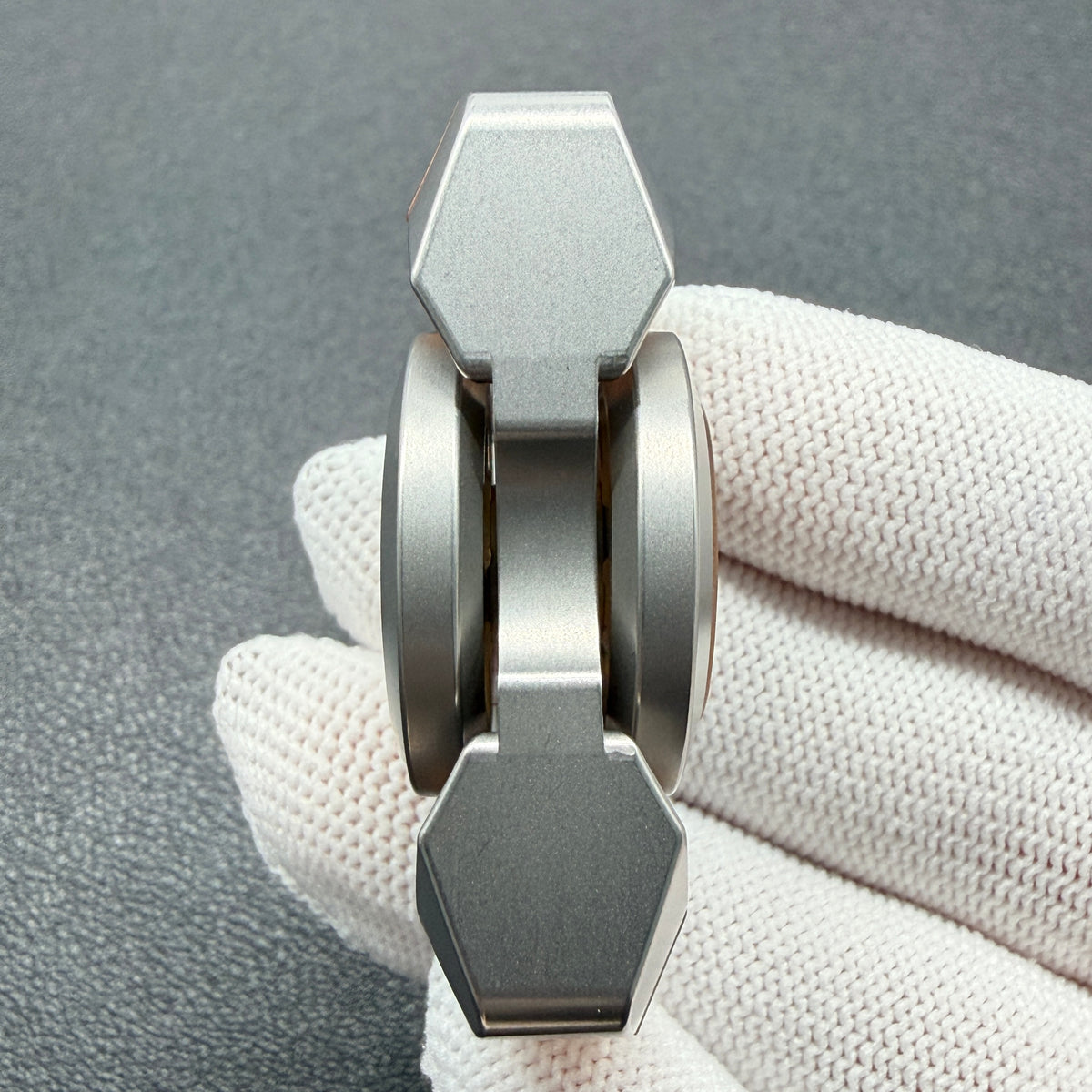 Amber Tenon Stainless Steel Stonewashed