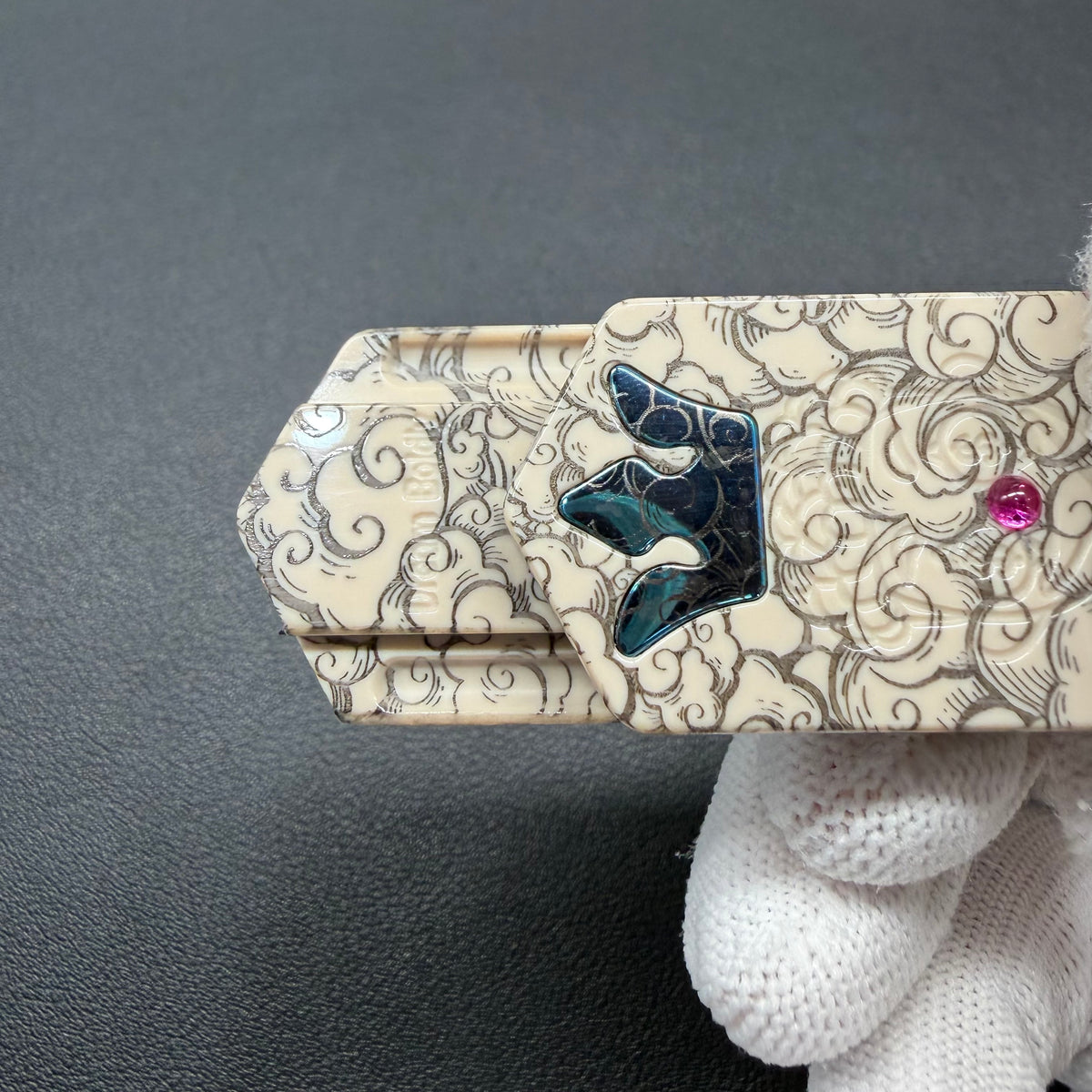 Plane PEEK Color-Anodized