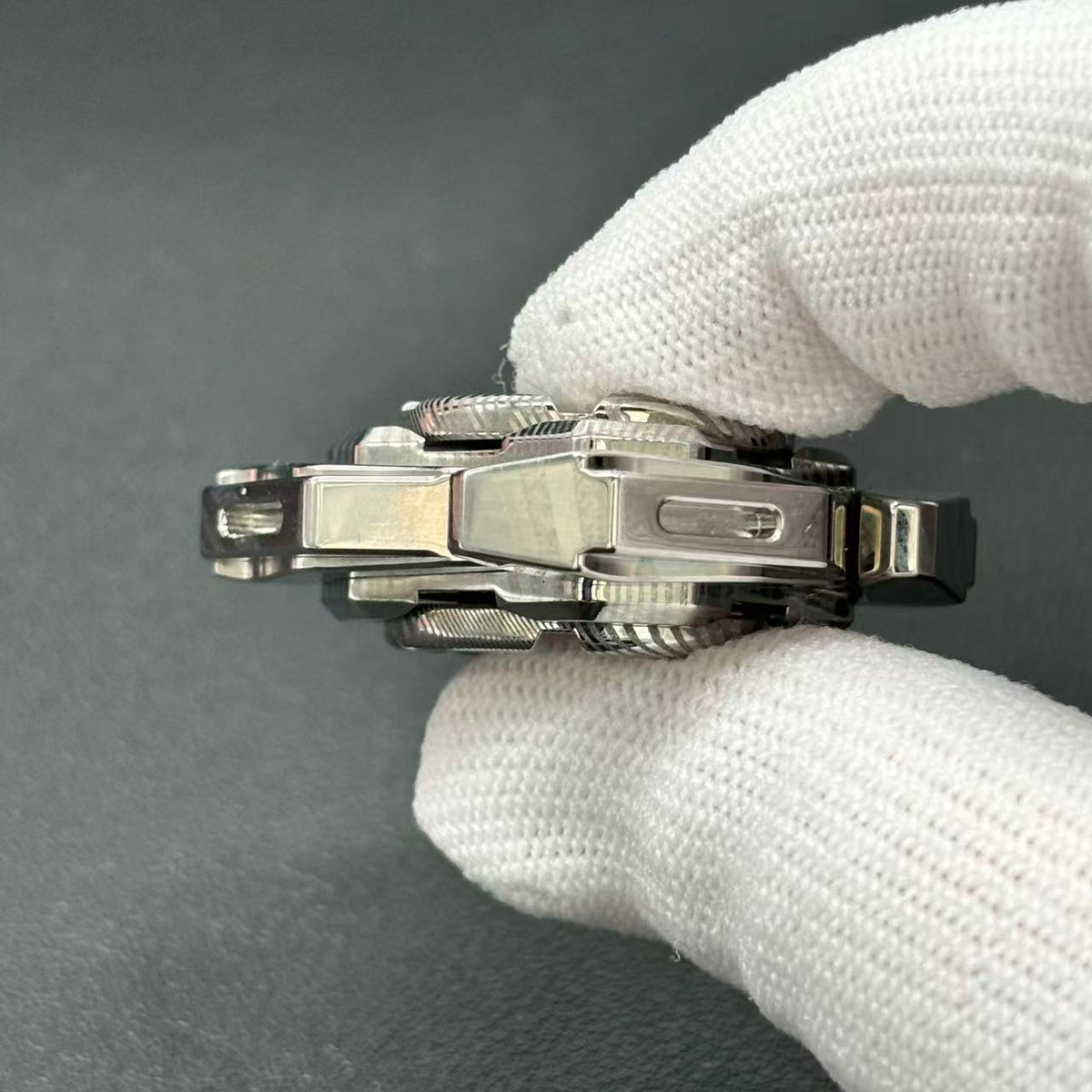 Haze Shell Opening Damasteel