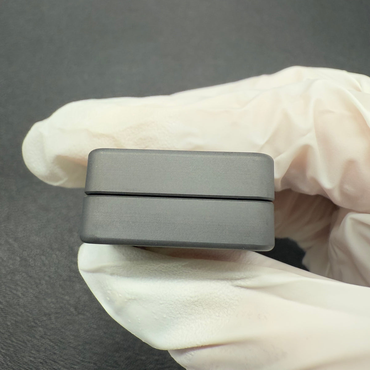 Mute Zirconium