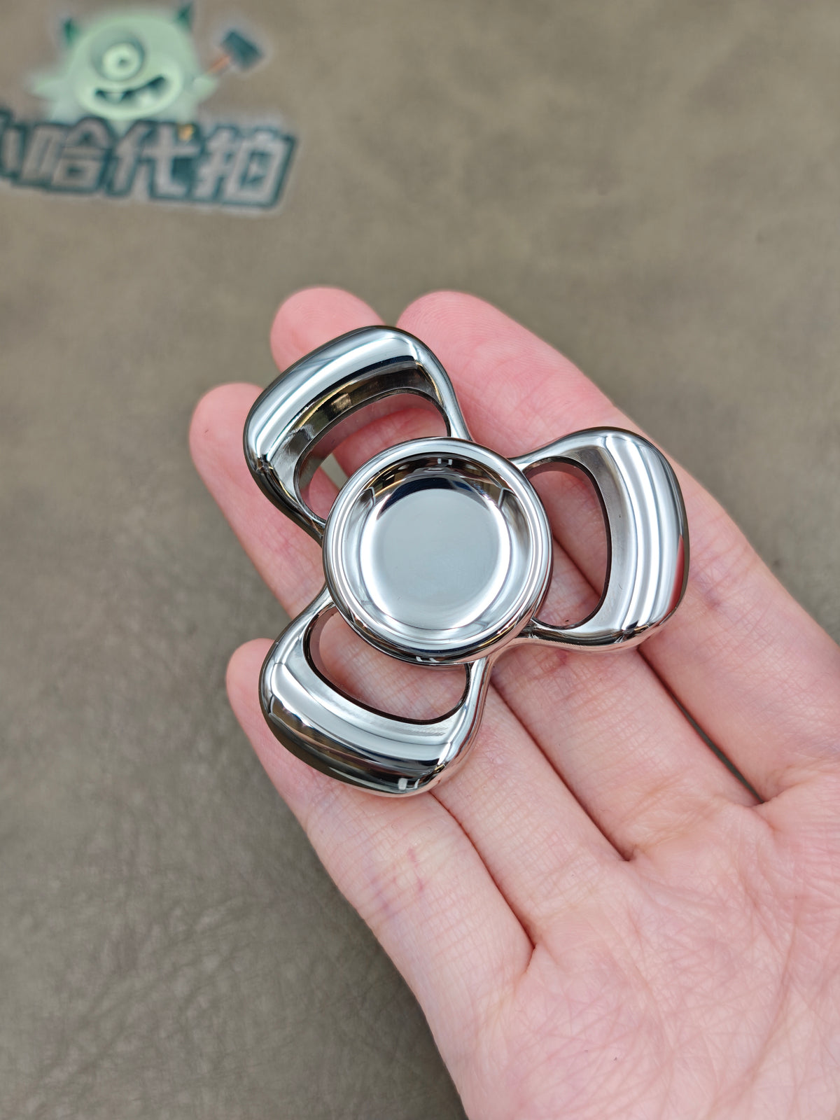 Three-Leaf Horizon OG Stainless Steel Polished