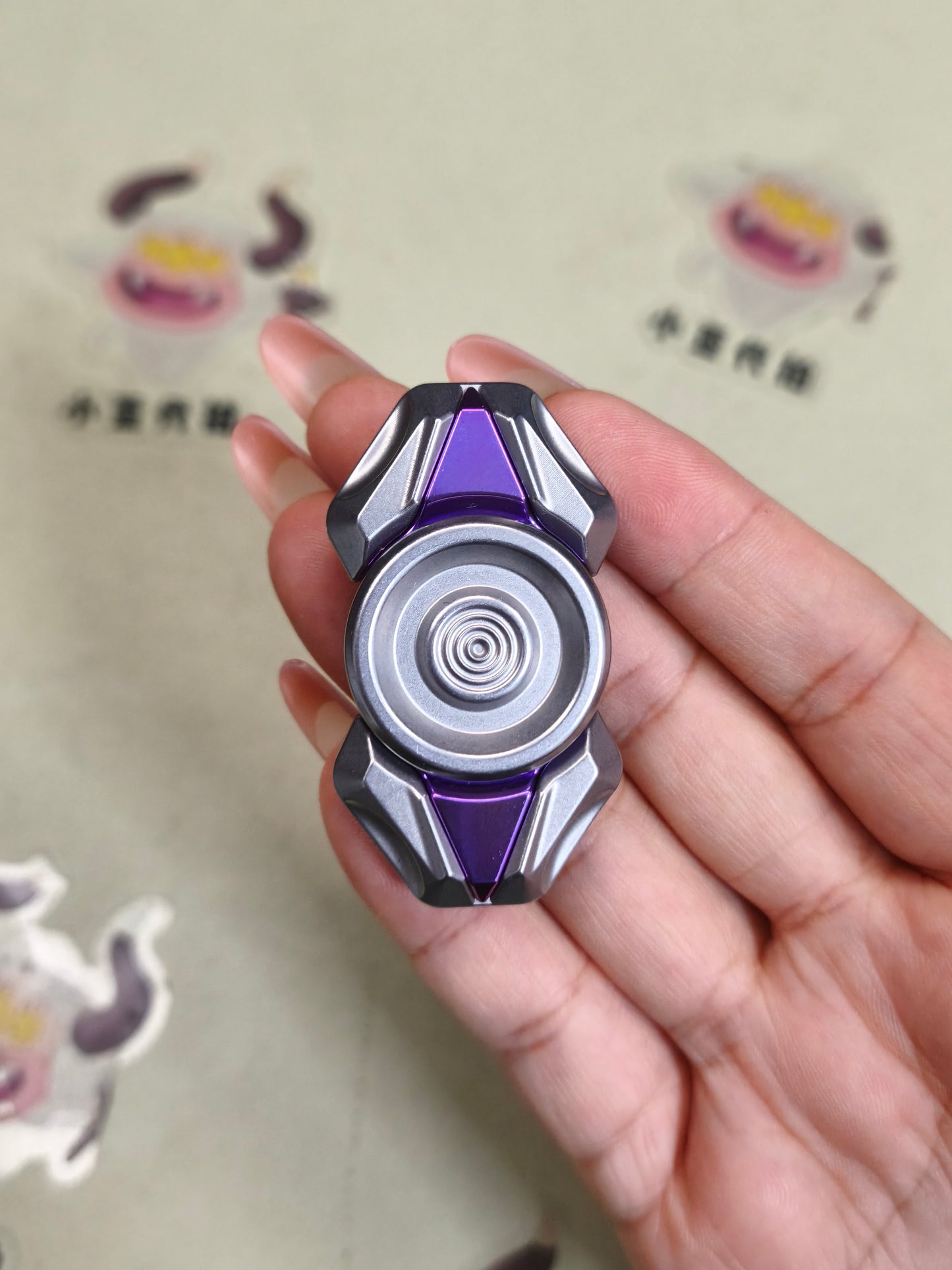 Spin Titanium Anodized