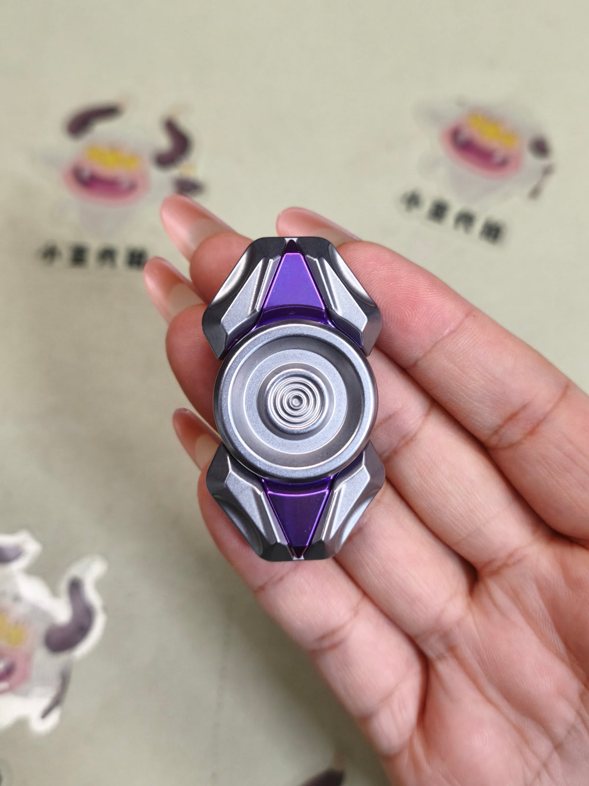 Spin Titanium Anodized