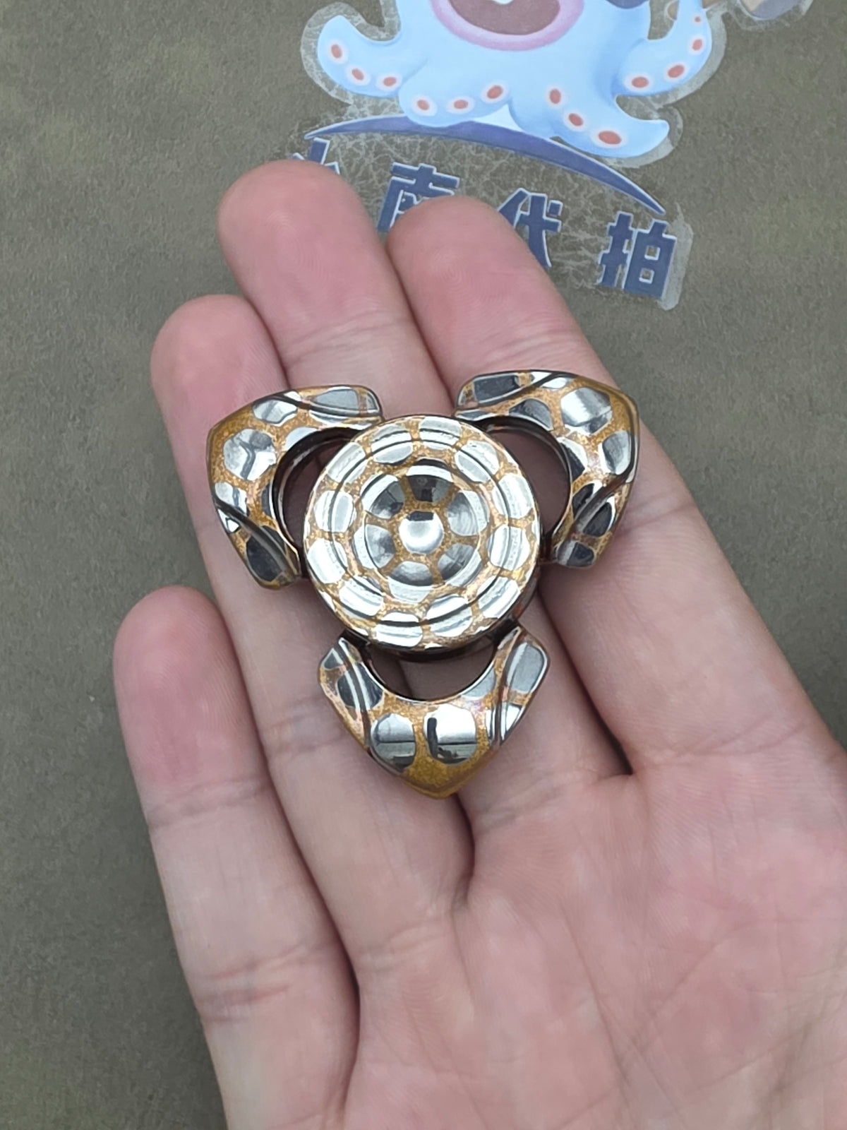 Toothless Mini Pearl White Superconductor Brushed
