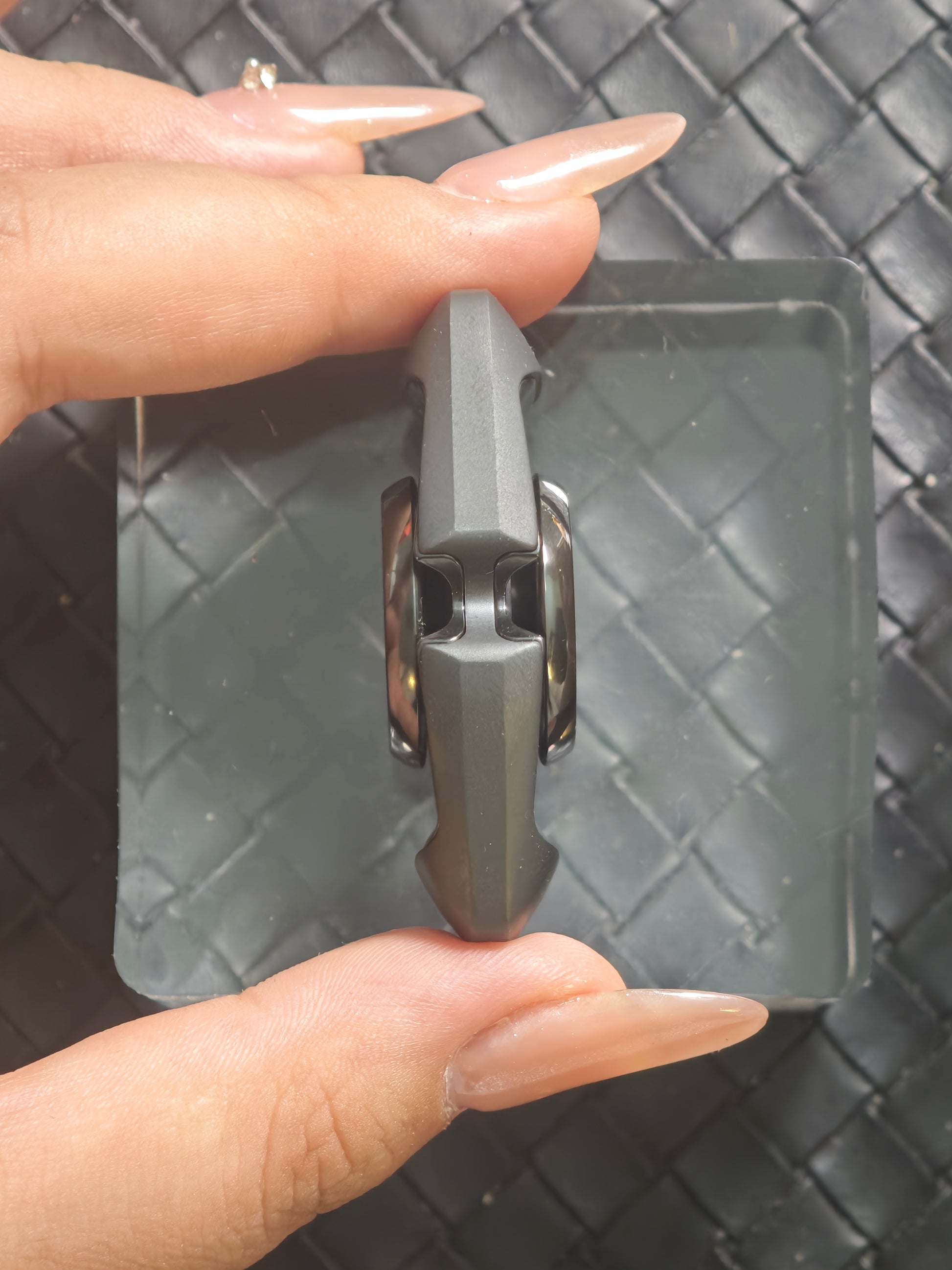 Liquid Zirconium