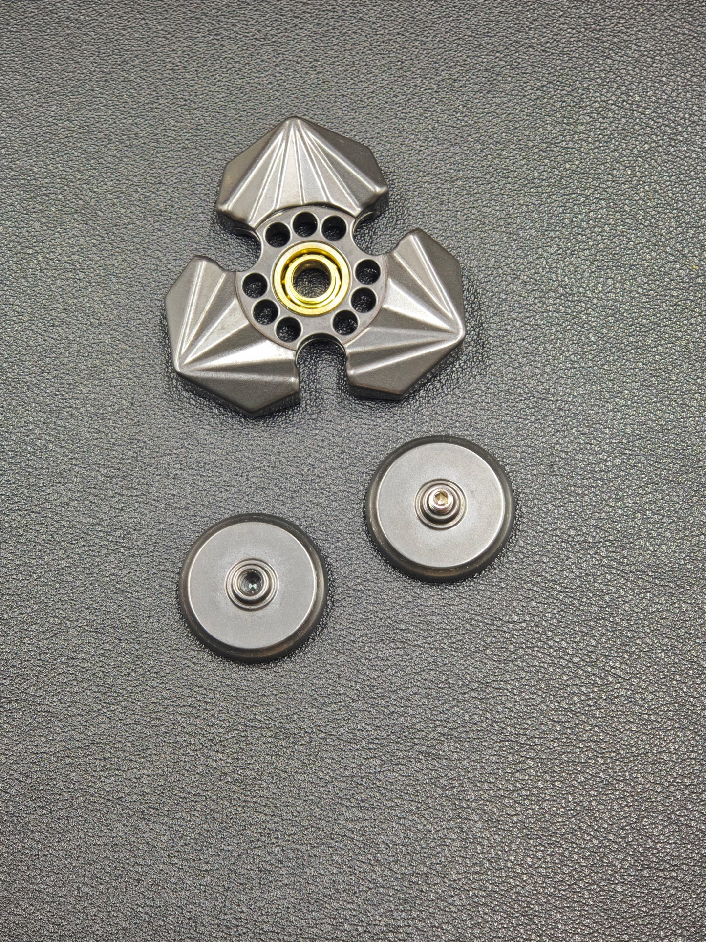 Tri Leaf Crossbone Zirconium