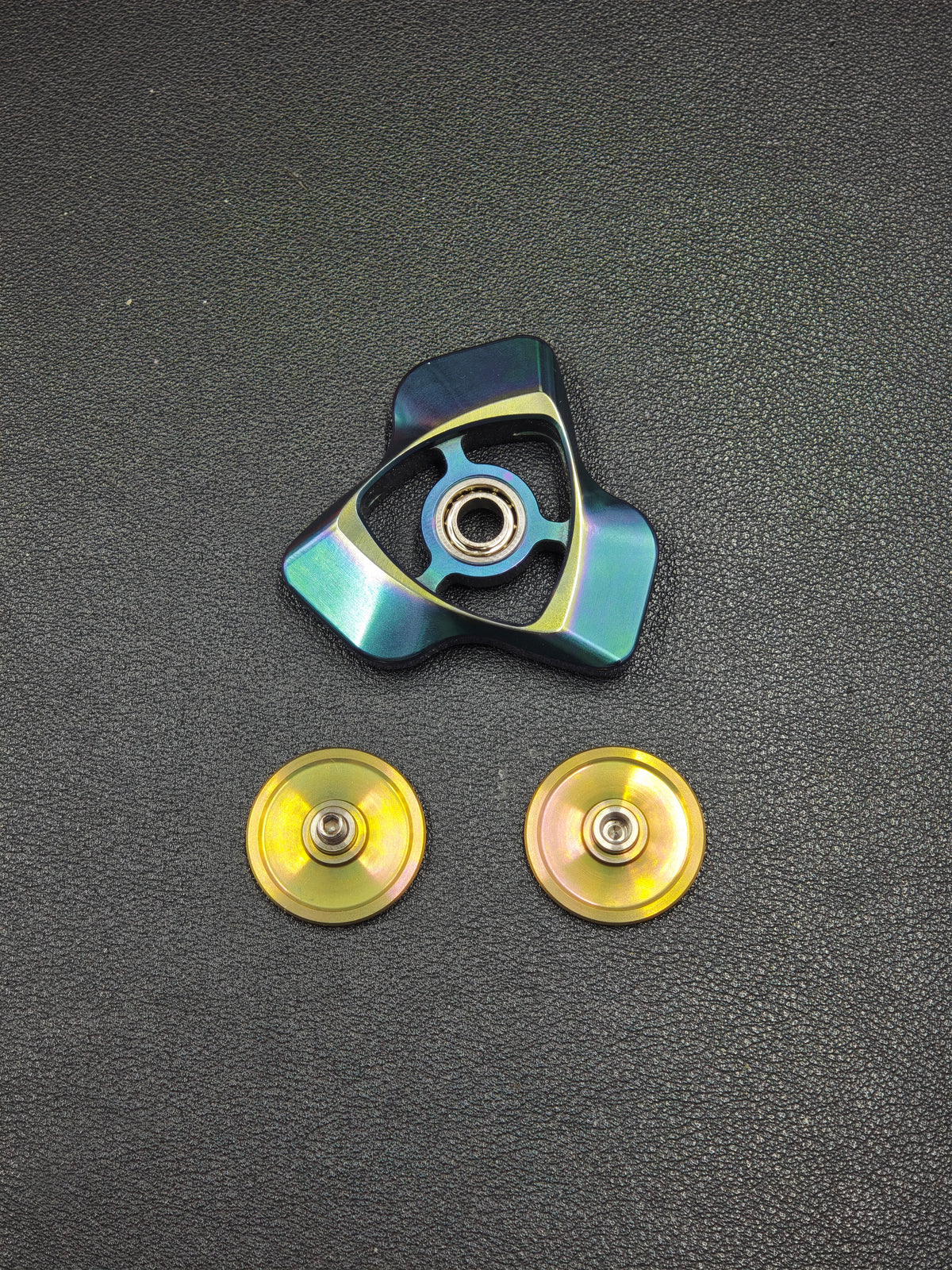 Phantom Dual Leaf Tungsten Color-Anodized