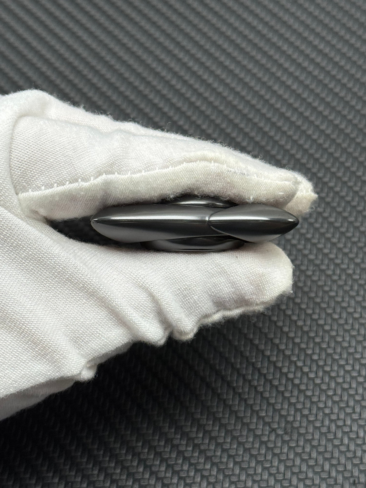 Wind Zirconium
